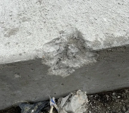 The Phenomenon of Edge Chipping During Demolding The Phenomenon of Edge Chipping During Demolding